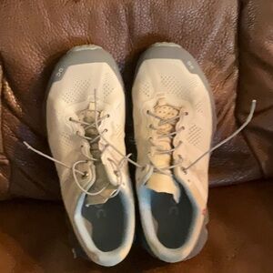 On Women's Cloudwander Waterproof Hiking Shoes size 6 M